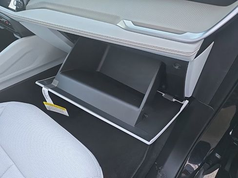 New 2026 Jeep Cherokee Limited AWD/4WD image 81