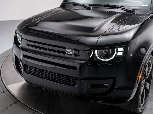 New 2026 Land Rover Defender 130 V8 AWD/4WD image 9