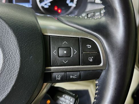 Used 2022 Lexus GX 460 Premium w/ Premium Package image 17