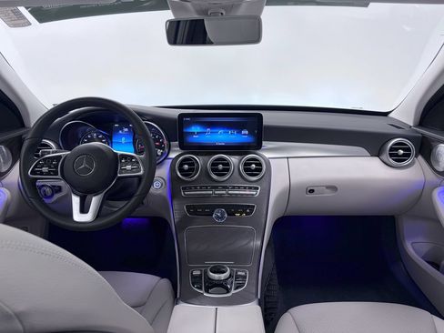 Used 2020 Mercedes-Benz C 300 4MATIC Sedan image 3