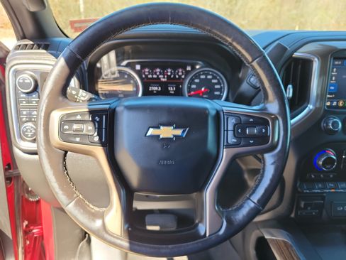 Used 2020 Chevrolet Silverado 2500 High Country w/ Technology Package AWD/4WD image 21