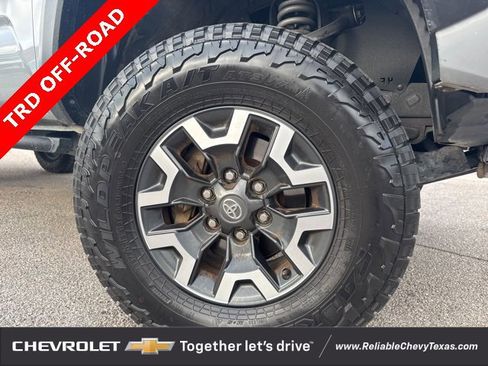 Used 2020 Toyota Tacoma TRD Off-Road image 28