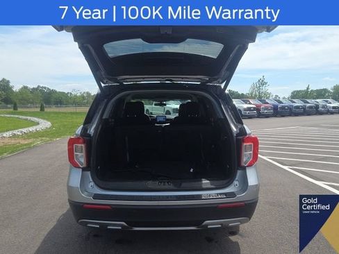 Used 2023 Ford Explorer XLT w/ Equipment Group 202A AWD/4WD image 14