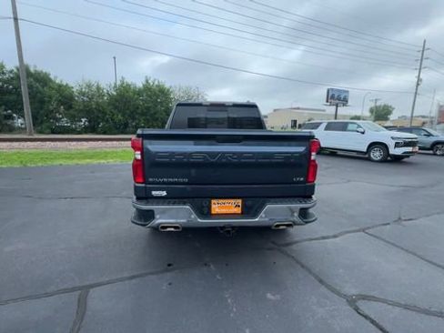 Used 2022 Chevrolet Silverado 1500 LTZ AWD/4WD image 7
