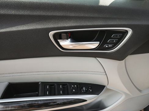 Used 2019 Acura TLX V6 SH-AWD w/ Technology Pkg image 11