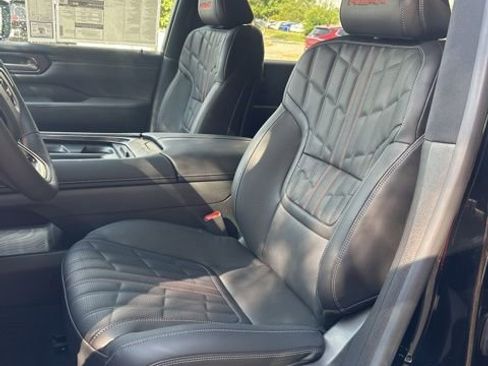 New 2026 Nissan Armada PRO-4X w/ Captain's Chari Seat Package image 17