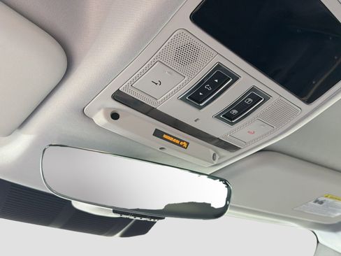 Certified 2025 Land Rover Defender 90 S image 22