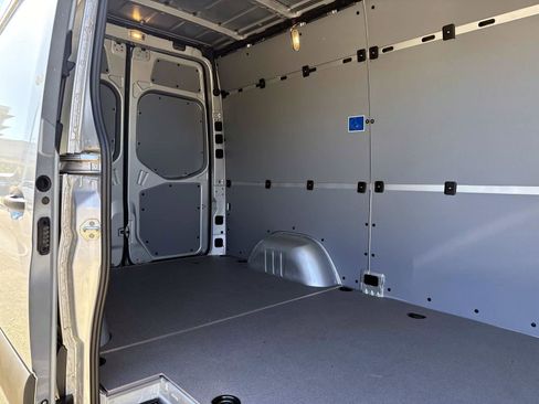 Used 2024 Mercedes-Benz Sprinter 144 Cargo image 10