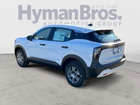 New 2026 Nissan Kicks S image 6