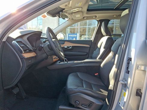 Certified 2023 Volvo XC90 B6 Plus w/ Protection Package image 13