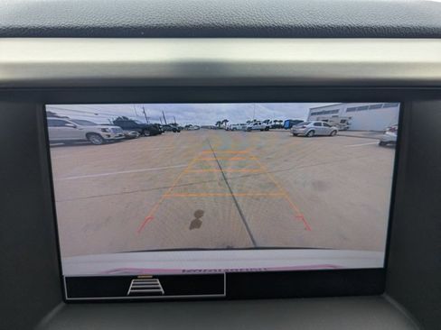 Used 2021 GMC Acadia SLE image 9