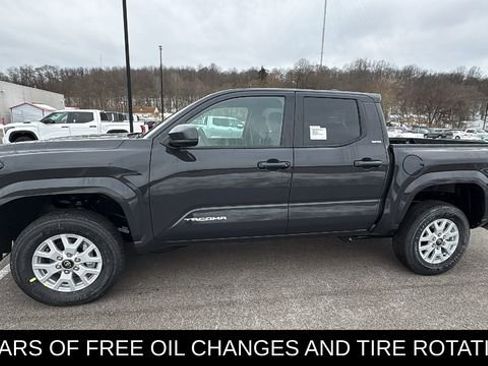 New 2026 Toyota Tacoma SR5 image 2
