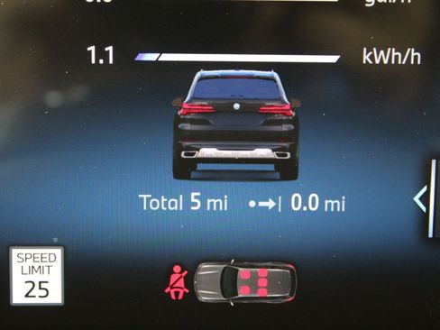 New 2026 BMW X5 xDrive50e image 31