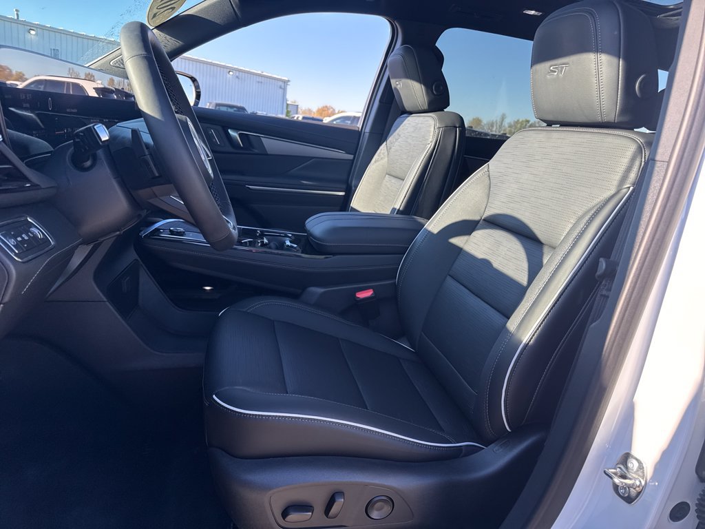 New 2026 Buick Enclave Sport Touring w/ Power Package FWD image 16