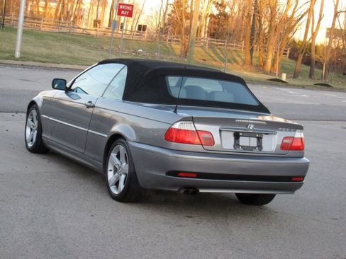 Used 2004 BMW 325Ci Convertible image 12