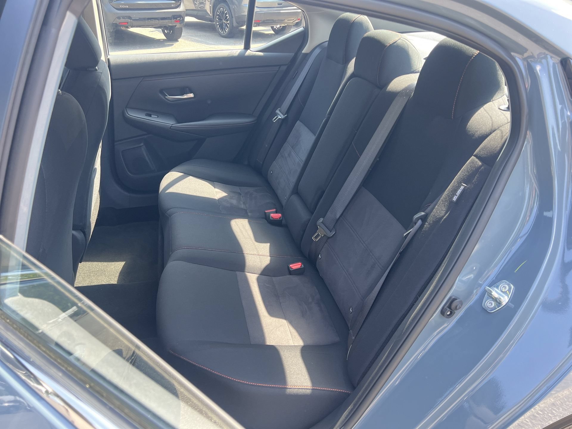Used 2025 Nissan Sentra SR FWD image 17