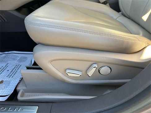 Used 2021 Lincoln Nautilus FWD w/ Equipment Group 101A image 20