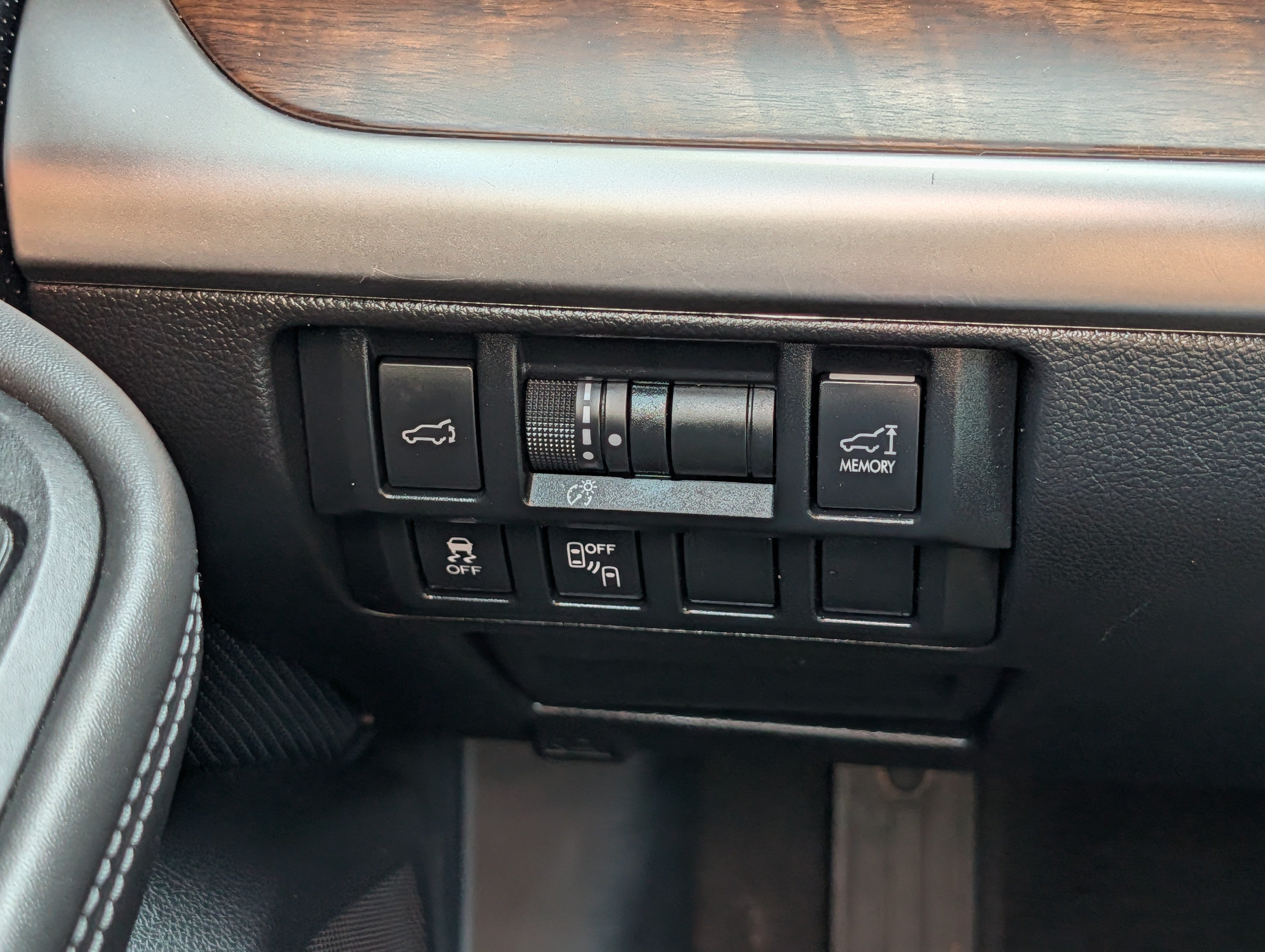Used 2015 Subaru Outback 2.5i Limited AWD/4WD image 26
