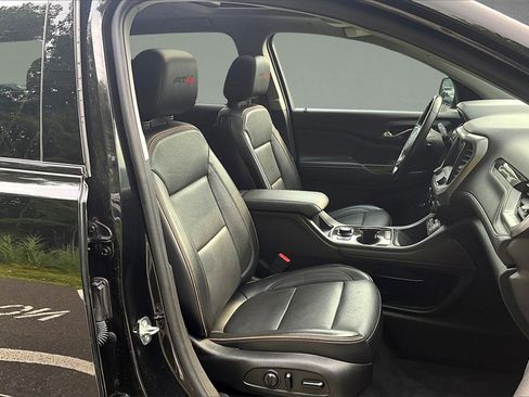 Used 2021 GMC Acadia AT4 w/ Technology Package image 29