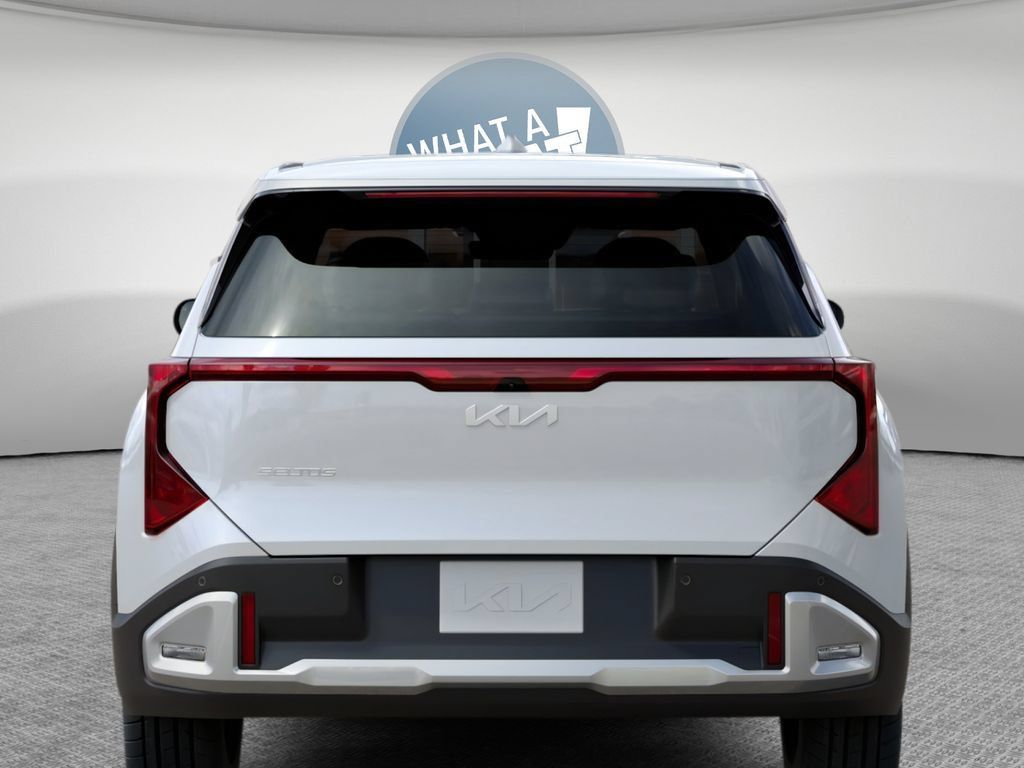 New 2027 Kia Seltos LX FWD image 13