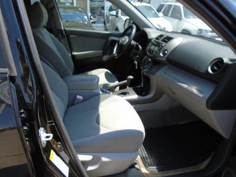 Used 2008 Toyota RAV4 Limited w/ Tow Prep Pkg FWD image 12