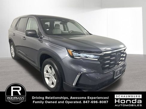 Used 2023 Honda Pilot LX image 3