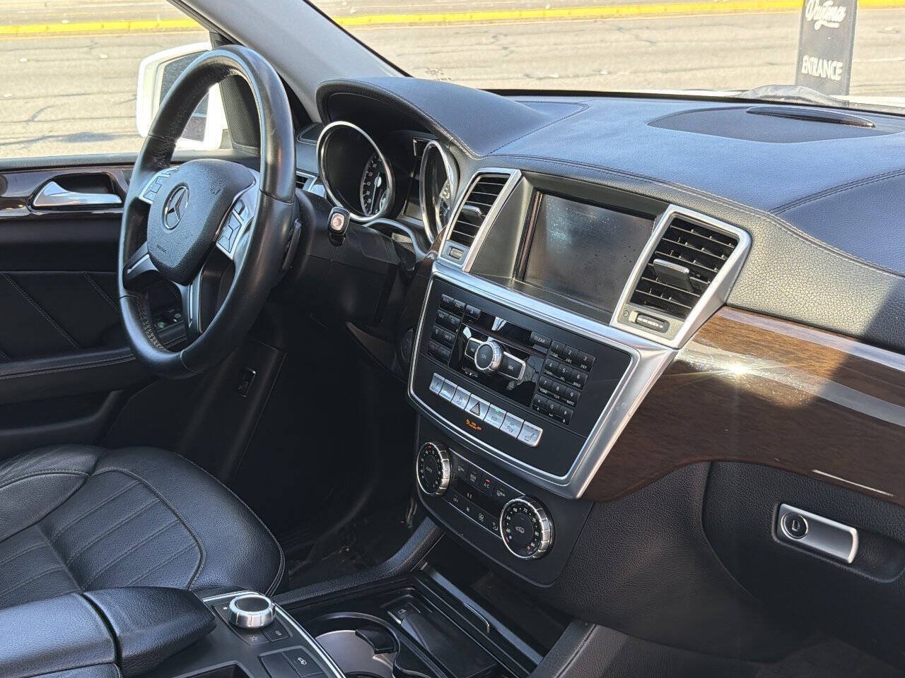 Used 2015 Mercedes-Benz GL 450 4MATIC image 19