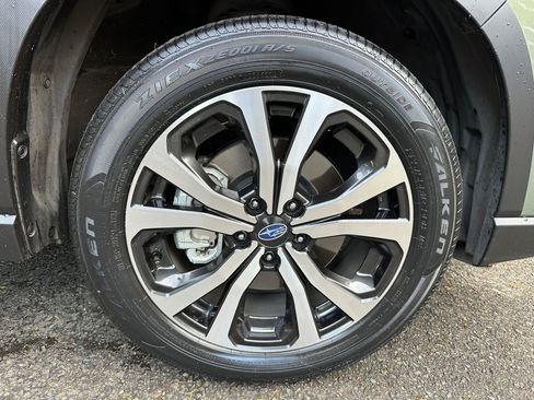 Used 2019 Subaru Forester Limited image 9