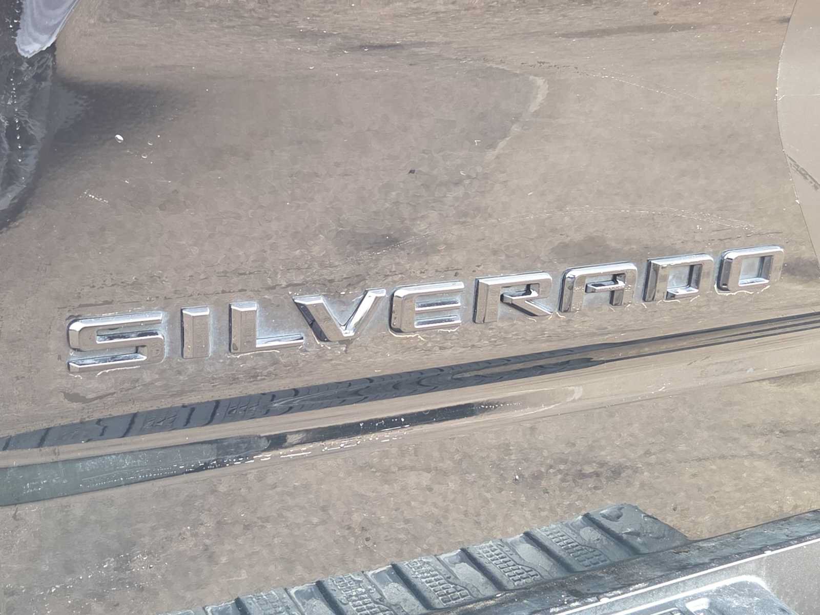 Used 2025 Chevrolet Silverado 1500 RST w/ Rally Edition AWD/4WD image 12