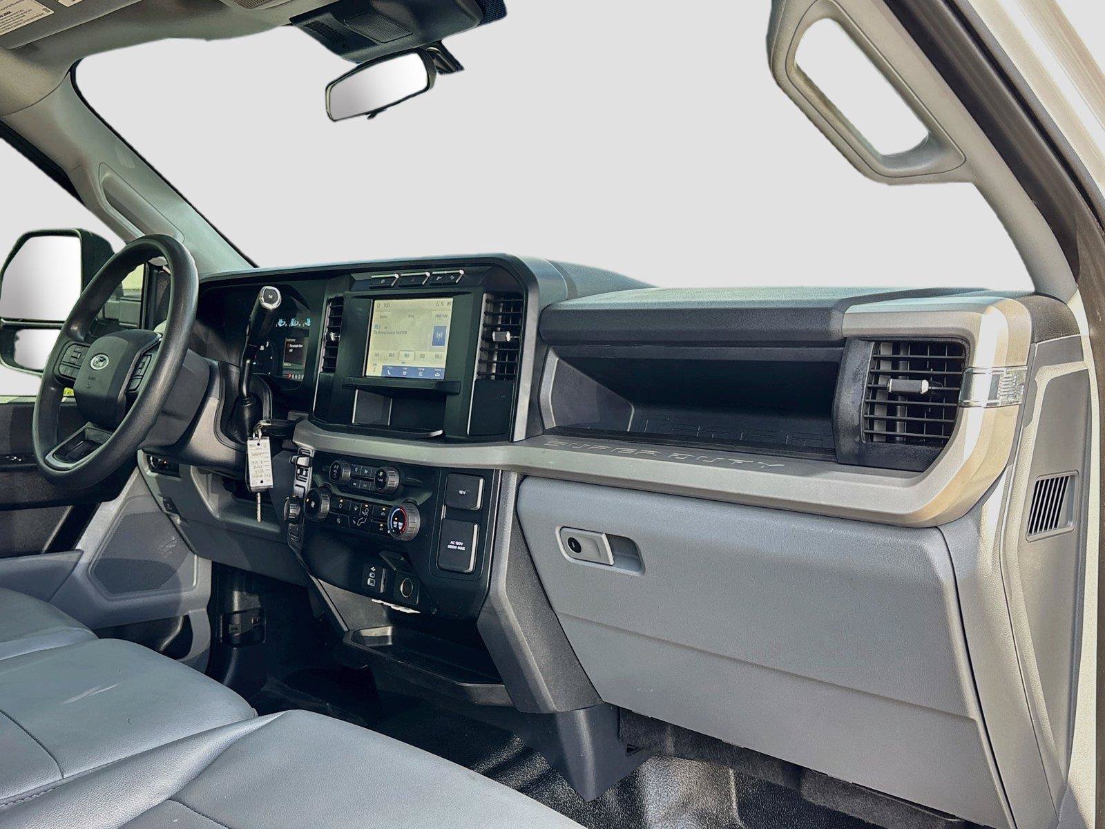 Used 2023 Ford F250 XL w/ FX4 Off-Road Package AWD/4WD image 26