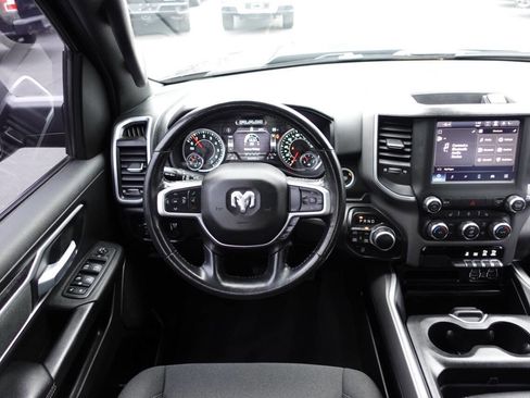 Used 2022 RAM 1500 Big Horn AWD/4WD image 40
