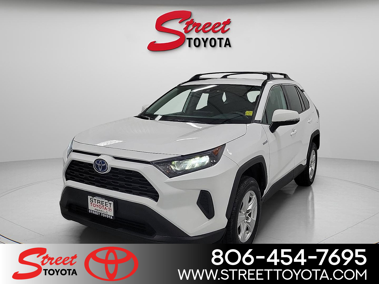 Certified 2021 Toyota RAV4 LE AWD/4WD image 1