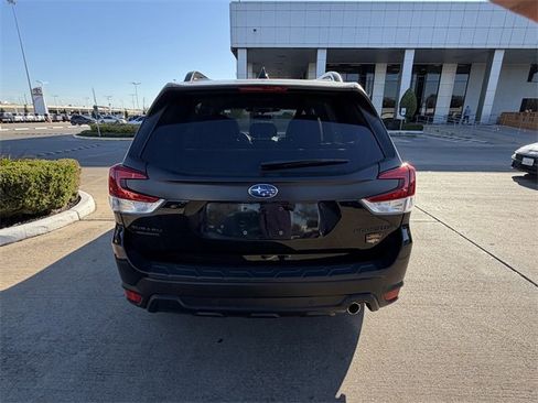 Used 2025 Subaru Forester Wilderness w/ Wilderness Package image 6