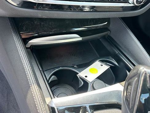 Used 2023 BMW M550i xDrive AWD/4WD image 30