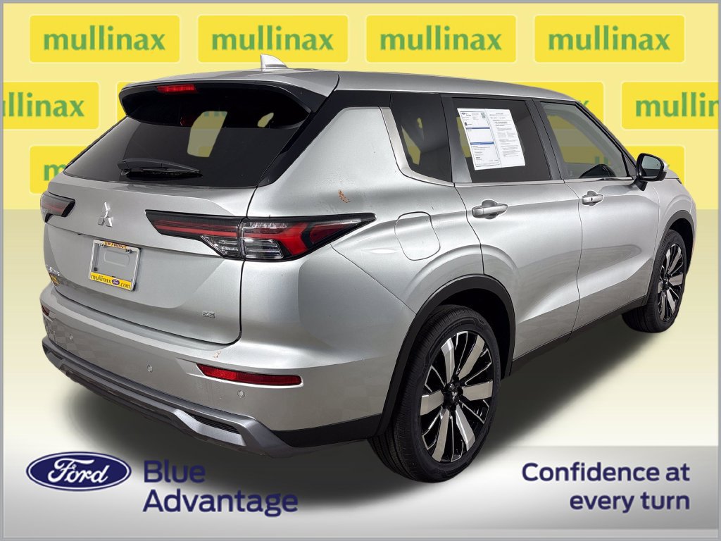 Used 2026 Mitsubishi Outlander SE FWD image 4