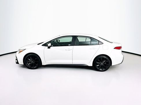 Used 2023 Toyota Corolla SE image 4