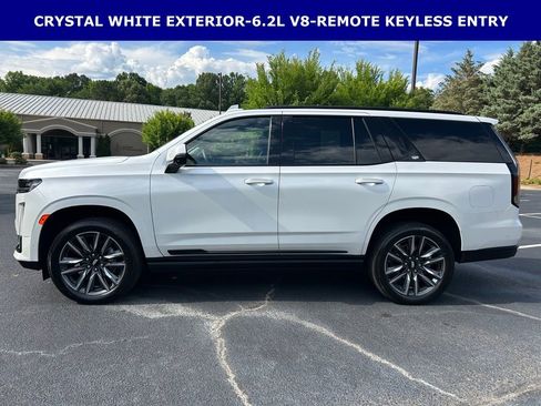 Used 2023 Cadillac Escalade Sport Platinum w/ Heavy-Duty Trailer Package AWD/4WD image 14