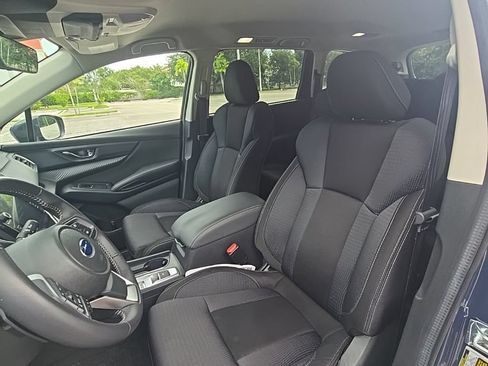 Used 2025 Subaru Ascent Premium AWD/4WD image 17