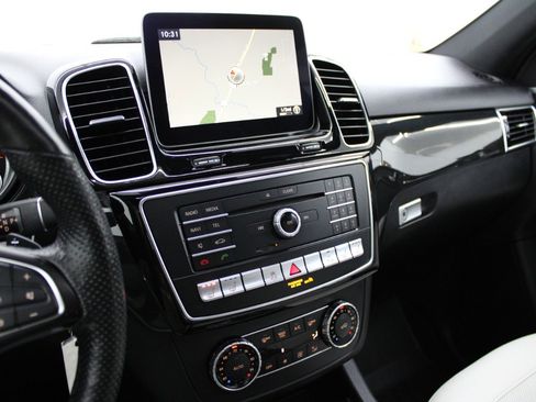 Used 2018 Mercedes-Benz GLE 350 4MATIC image 28