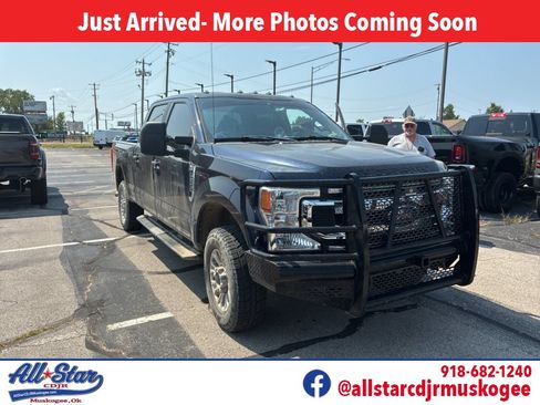 Used 2021 Ford F250 XL w/ STX Appearance Package AWD/4WD image 1