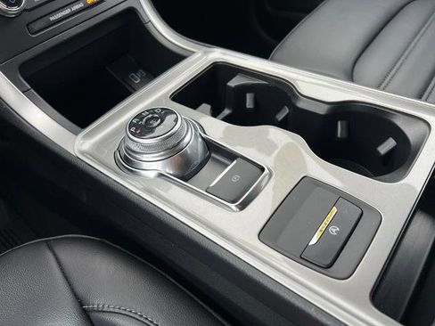 Certified 2024 Ford Edge SEL w/ Convenience Package image 26