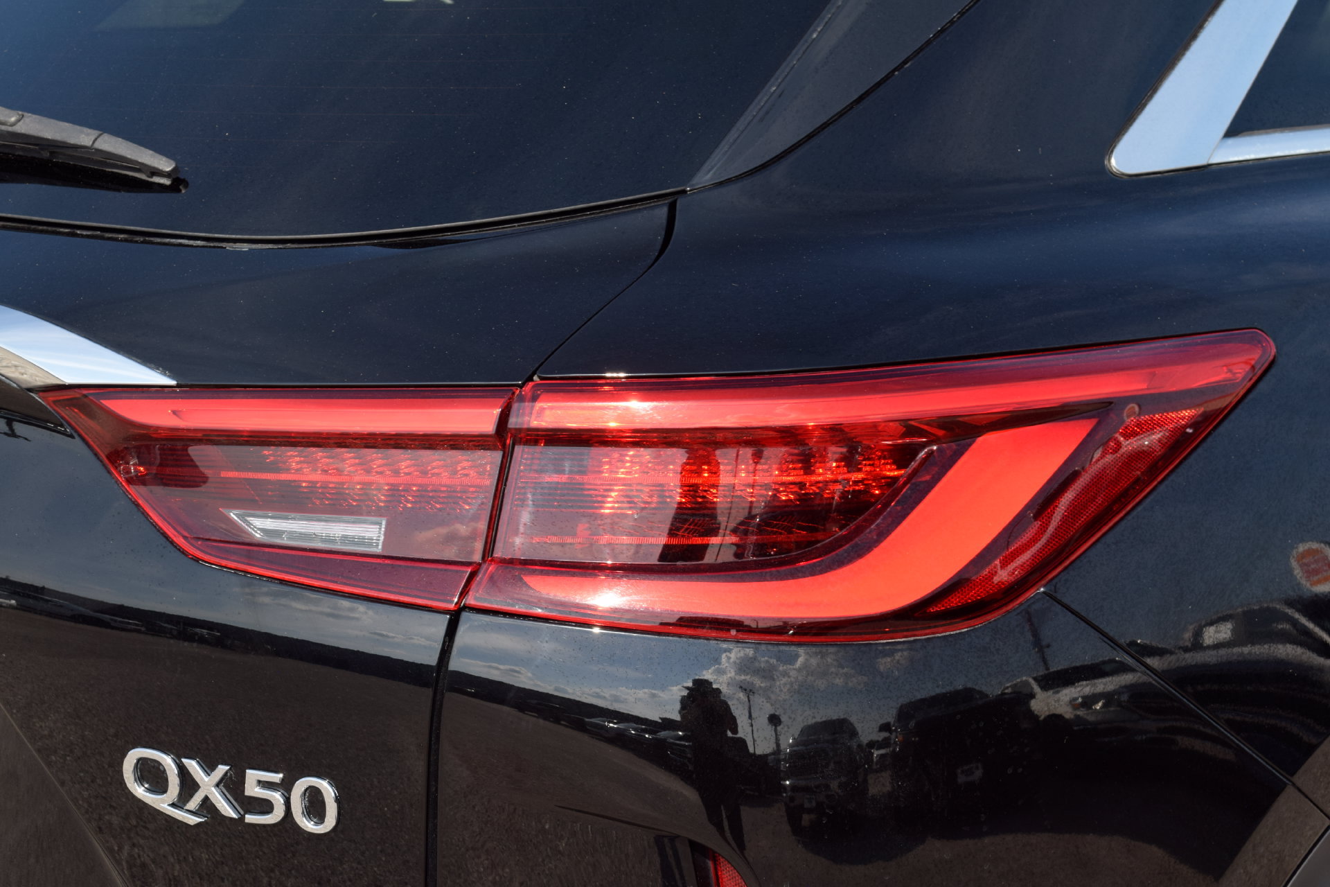 Used 2019 INFINITI QX50 Luxe w/ Cargo Package AWD/4WD image 20