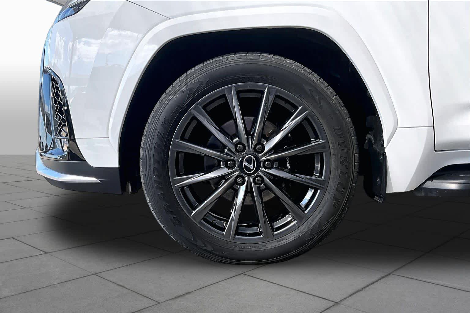 Used 2024 Lexus LX 600 F Sport AWD/4WD image 11