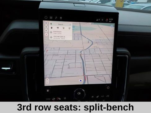 Used 2025 GMC Yukon XL Denali w/ Denali Reserve Package image 18