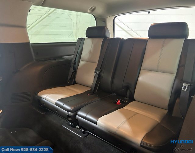 Used 2007 Chevrolet Suburban LT w/ LT Preferred Equipment Group AWD/4WD image 21