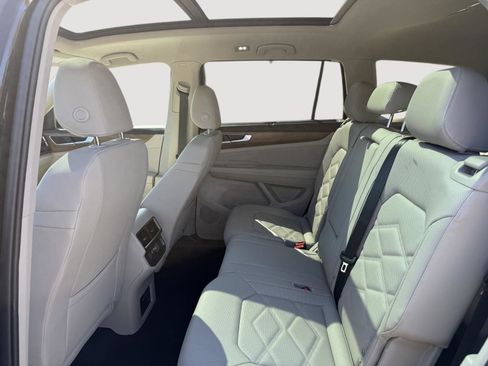 New 2026 Volkswagen Atlas SE image 10