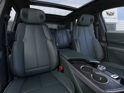 New 2026 Cadillac Lyriq Signature Luxury image 16