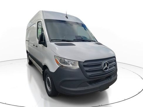 Used 2026 Mercedes-Benz Sprinter 2500 image 1