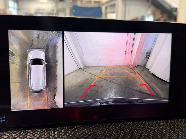 New 2026 Cadillac Escalade V w/ LPO, Floor Liner Package AWD/4WD image 18