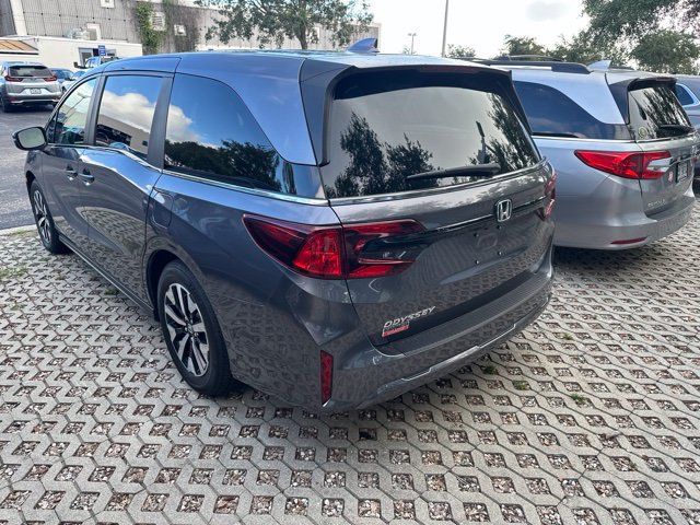 Certified 2026 Honda Odyssey EX-L image 4
